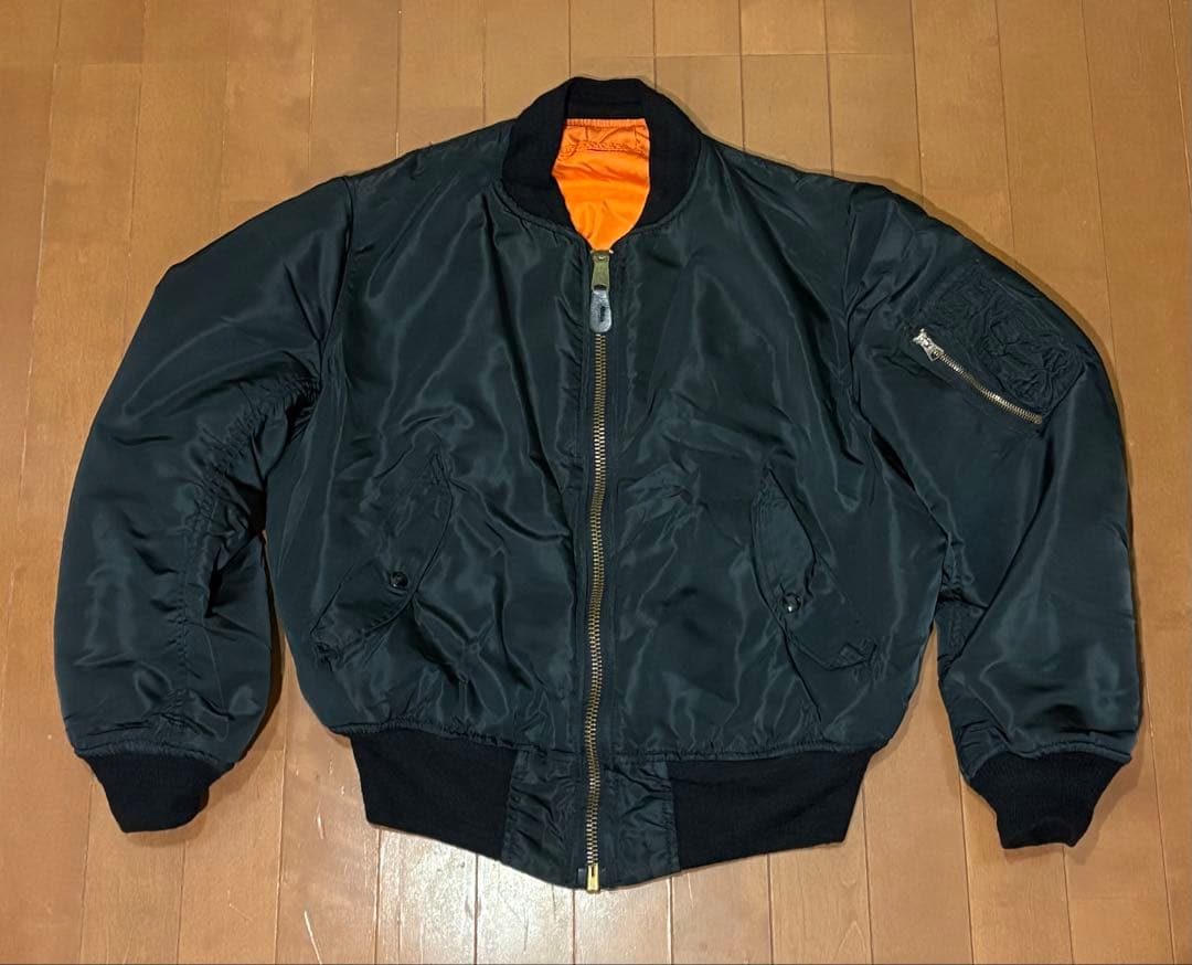 美品✨ 80s USA製 Alpha MA-1 黒 短丈 80年代 USA製 ALPHA MA-1 ミリタリー フライトジャケット 民間品