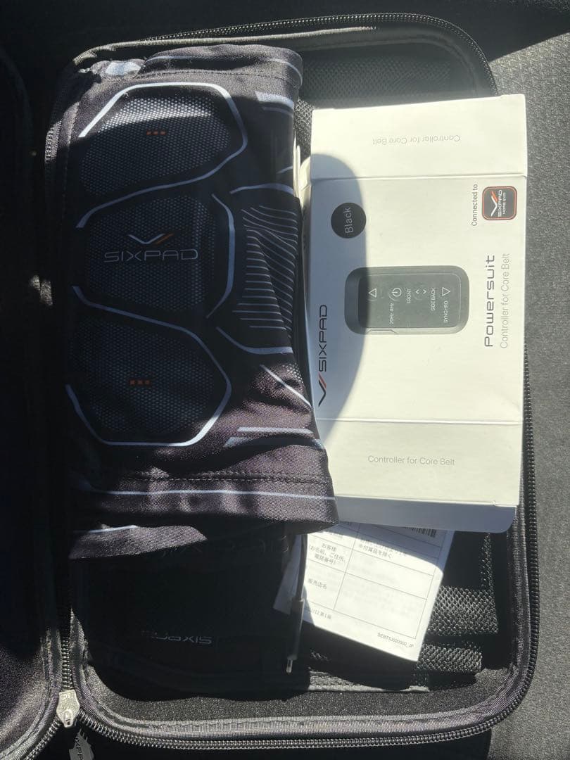 その他 SIXPAD Power Suit EMS SIXPAD Powersuitシリーズから 家庭用初の、背筋までトレーニング