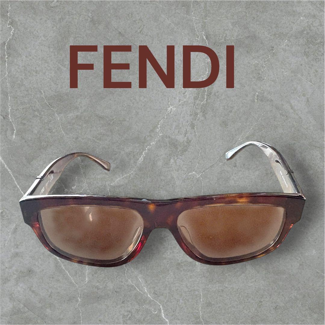 FENDI フェンディ ブラウン サングラス FE40157 - メルカリ