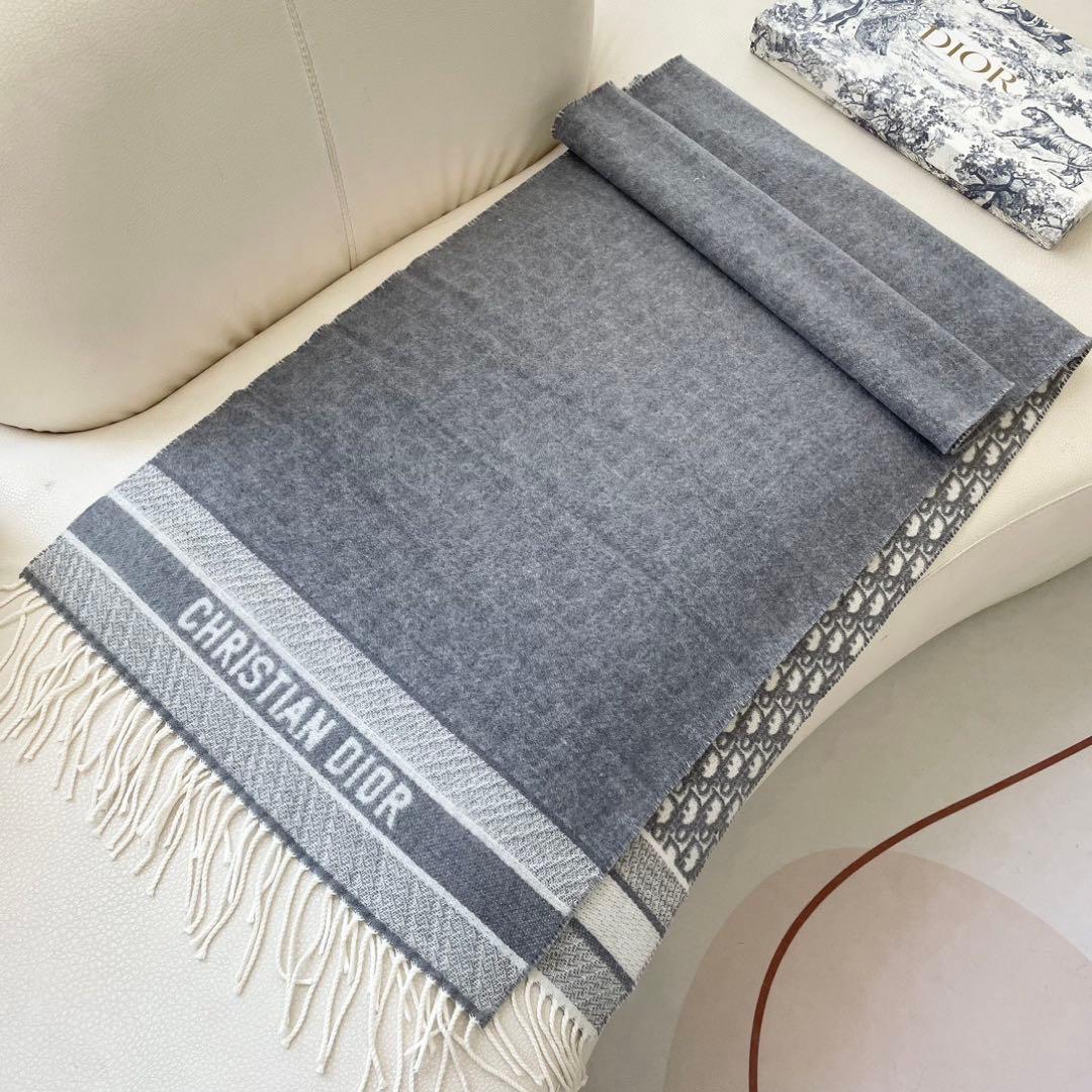 ディオール　オブリーク柄 マフラー 寒い冬もカッコ良く♪【Dior】オブリーク カシミヤ マフラー (Dior