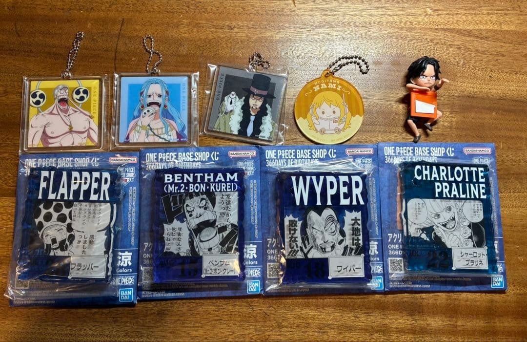 ONE PIECE BASE SHOP くじ アクリルブロックチャーム - メルカリ