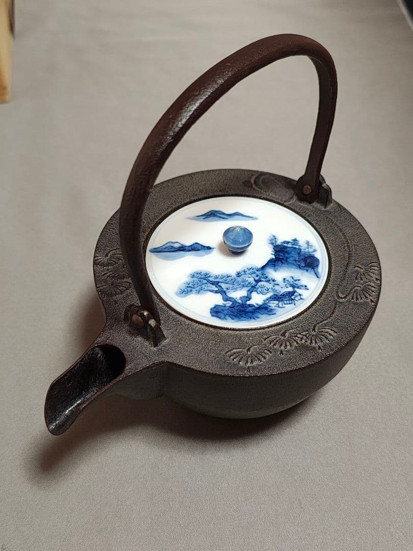 人間国宝 釜師 高橋敬典 造「松地紋 銚子」 - メルカリ