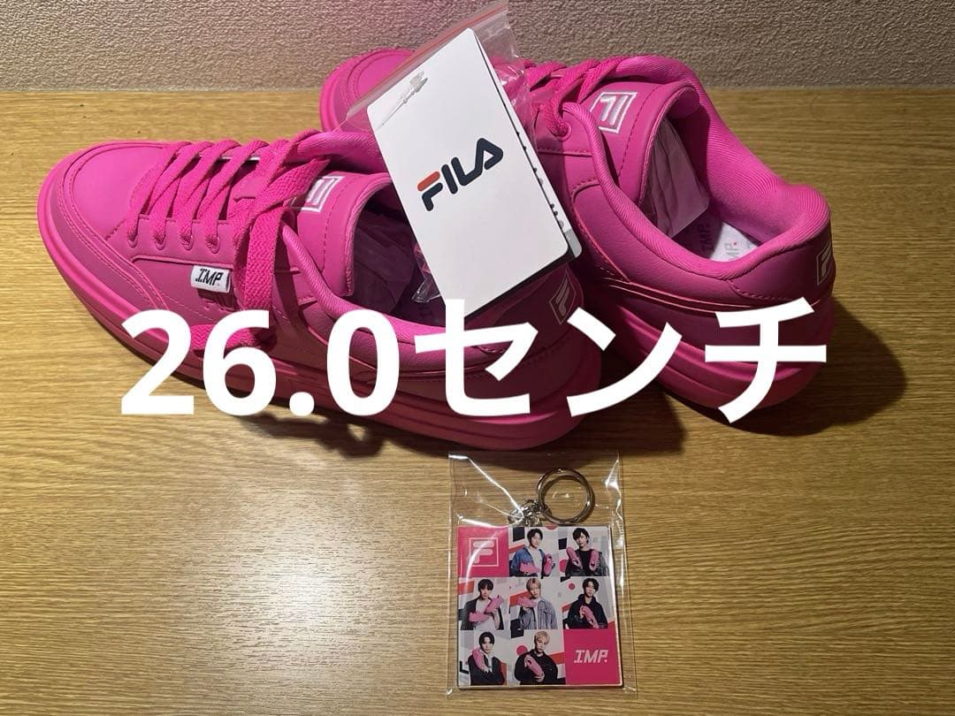 k*a様 【キーホルダー付き】FILA×IMP.コラボ マゼンタピンク スニーカ
