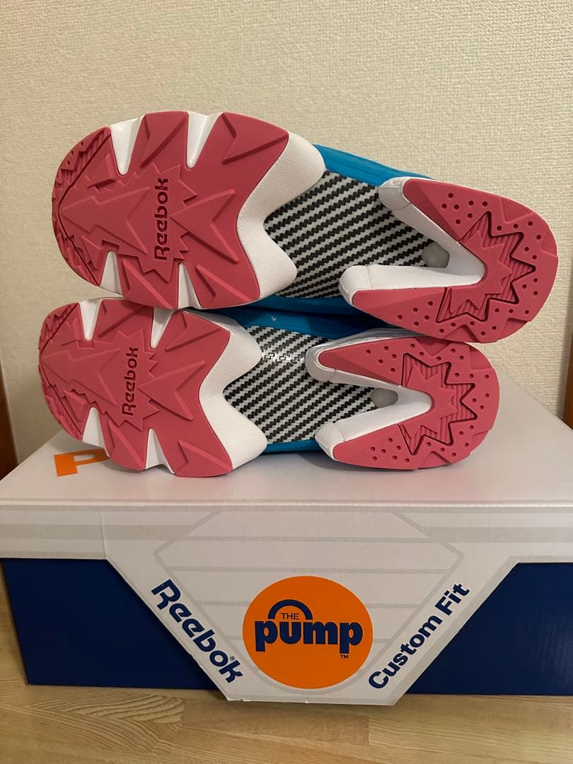 ゴ*ロ様 【新品】リーボック InstaPumpFury OGドラえもん - メルカリ