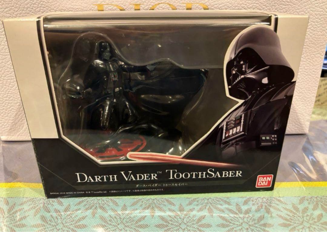 ダースベイダー　Tooth Saver 箱付き　STAR WARS Amazon | バンダイ(BANDAI) スター・ウォーズ DARTH VADER TOOTHSABER
