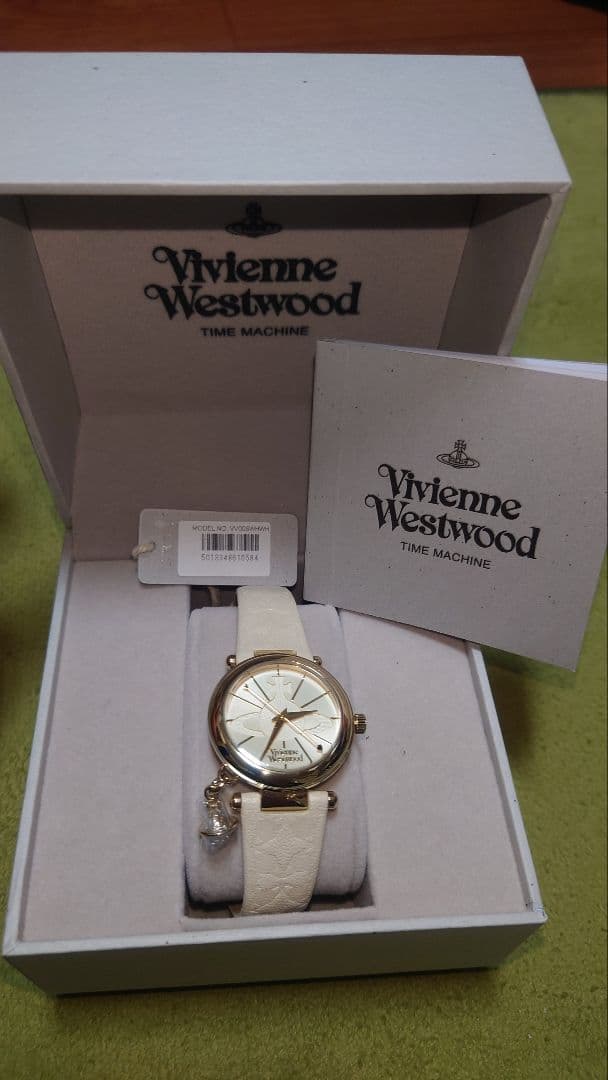 Vivienne Westwood VV006WHWH 腕時計 楽天市場】彼女へのサプライズプレゼント ヴィヴィアン ウエストウッド