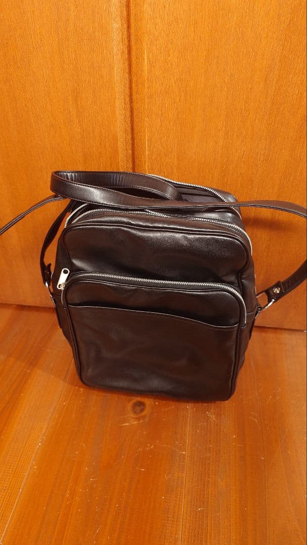 コムデギャルソン　定番ショルダーバック コムデギャルソン定番ショルダーバッグ | コムデギャルソン リンカン