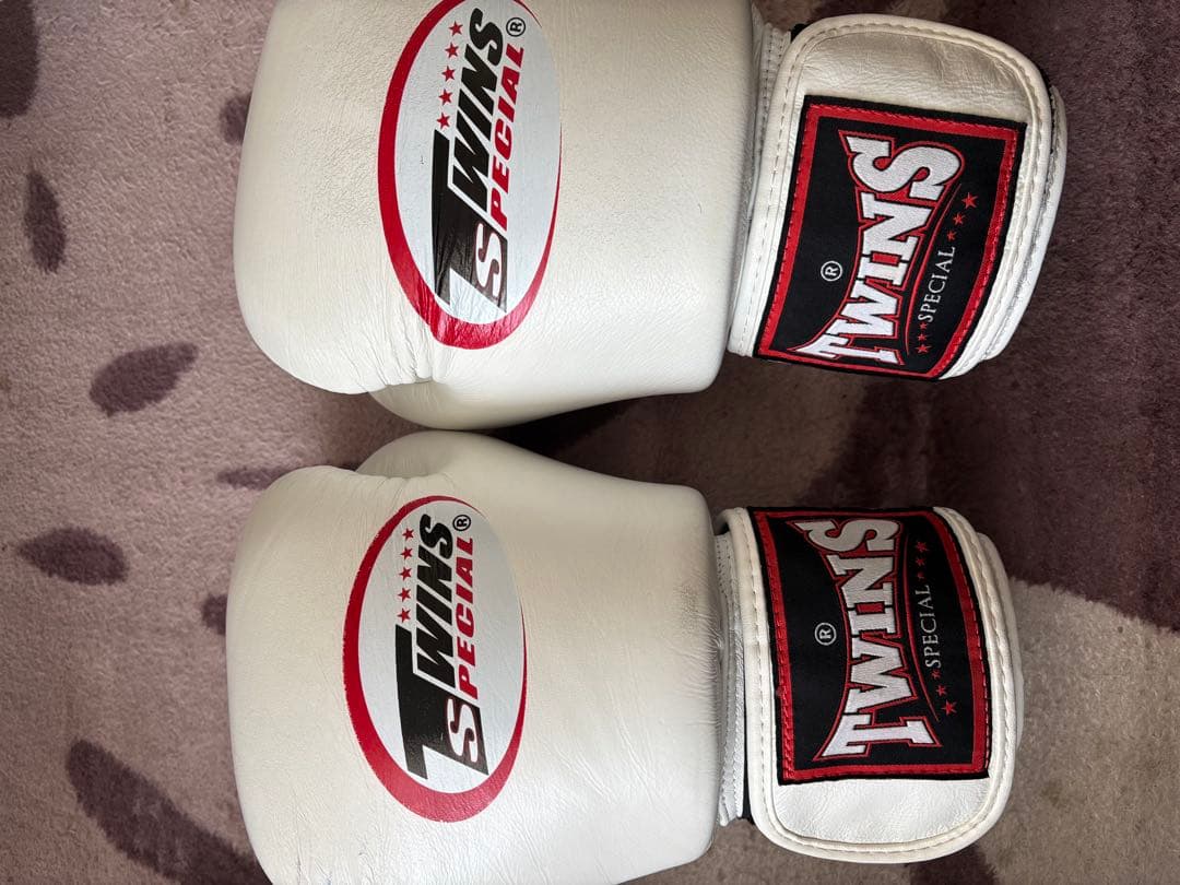 TWINS SPECIAL ボクシンググローブ 12oz ホワイト - メルカリ