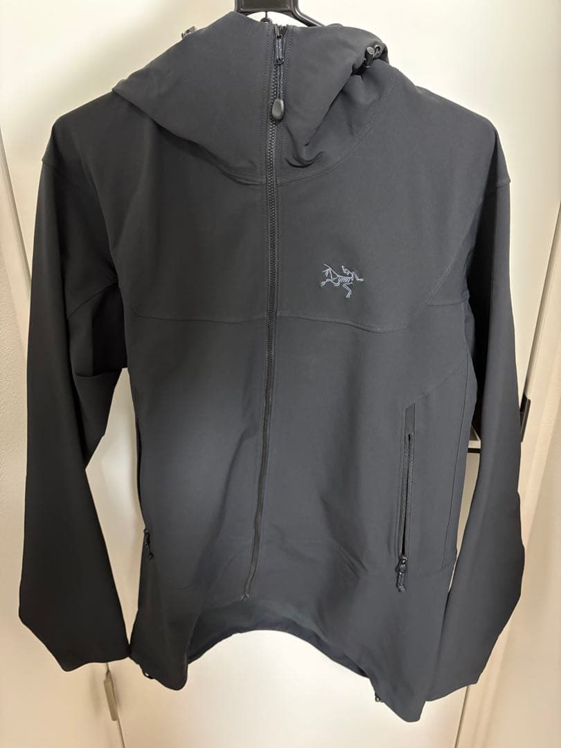 Mサイズ　gamma hoody arc'teryx ガンマフーディ arc242005-01.jpg