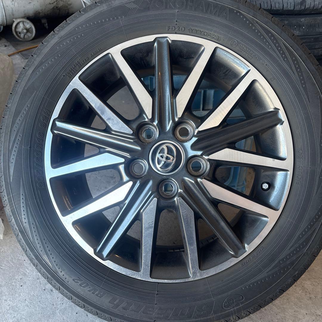 80ボクシー純正16インチ アルミホイール 美品　土日限定 楽天市場】【中古 新品同様】 トヨタ ヴォクシー 純正 ノア 純正 中古