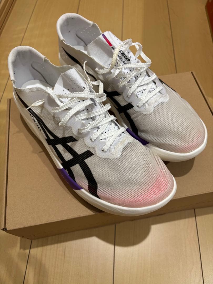 メタスピードレイ　RAY ASICS ランニング ホワイト/ブラック/パープル Asics Metaspeed Ray Review