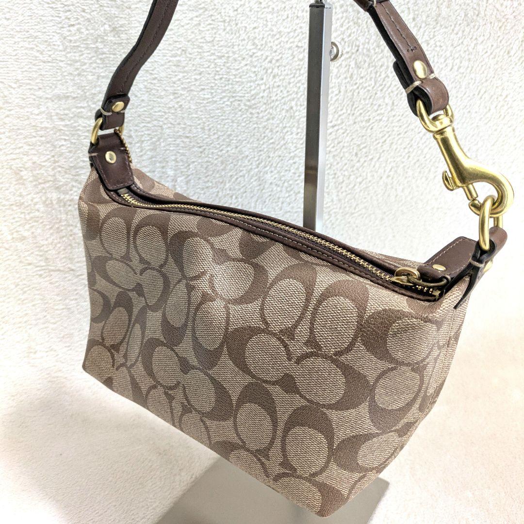 COACH アクセサリーポーチ シグネチャー ワンショルダーバッグ - メルカリ