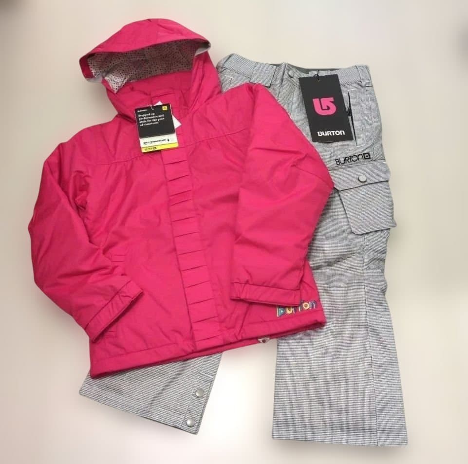 Burton スノーボードウェア 子ども用 上下 サイズS 130くらい未使用品 BURTON（バートン） 24-25 BURTON スノーボードウェア キッズ Kids
