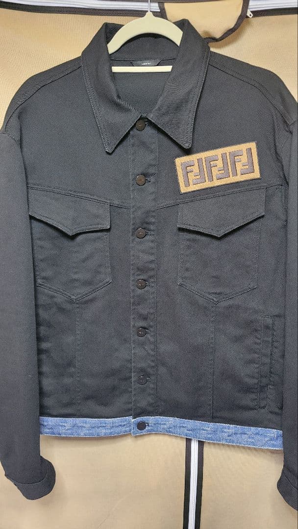J*1様 FENDI　胸ロゴ　デニムジャケット　サイズ50 FENDI （フェンディ）☆ メンズ デニムジャケット (FENDI/デニム