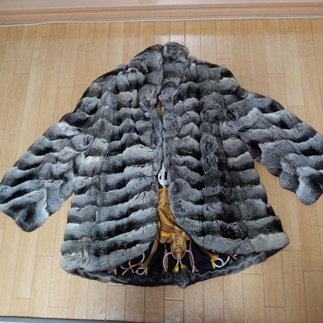 チンチラグレー毛皮コート ストライプ柄 バルーンスリーブ 毛皮コート レディース ファーコート シルク＆ウィーゼル＆チンチラ