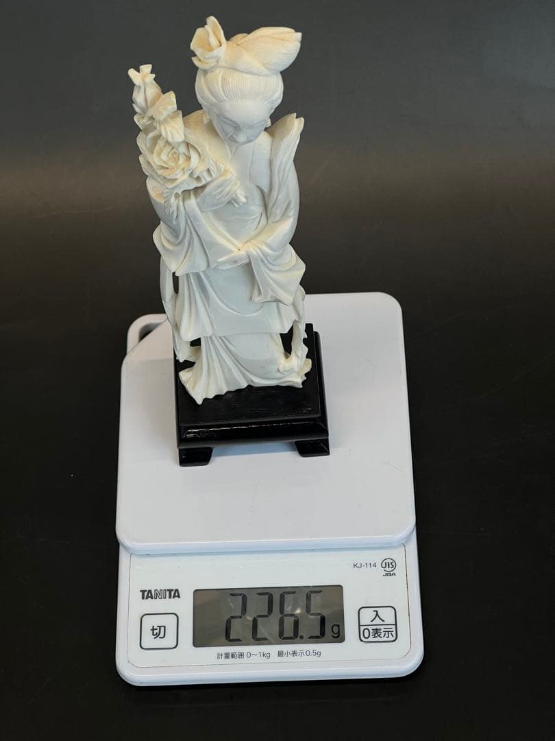 極上天女　置物　￼226g/高さ約23㎝　送料込み