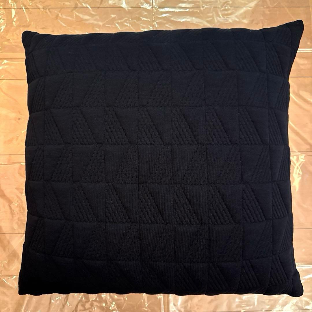 トラペズ ミッドナイトブルー クッション 50×50 楽天市場】ブルー クッションの通販