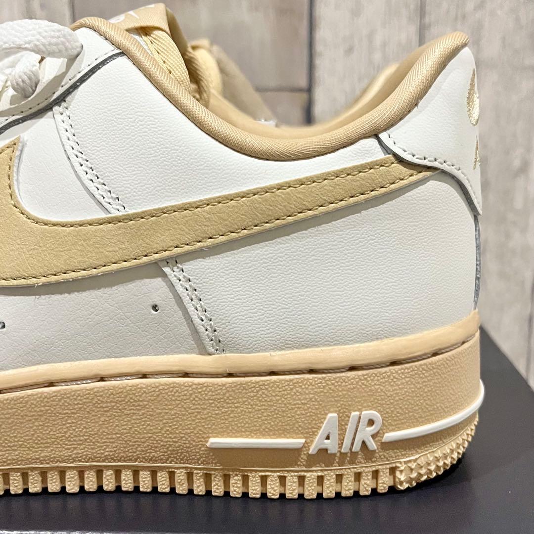 新品未使用 24.5cm【NIKE】エアフォース1 セサミ レディース