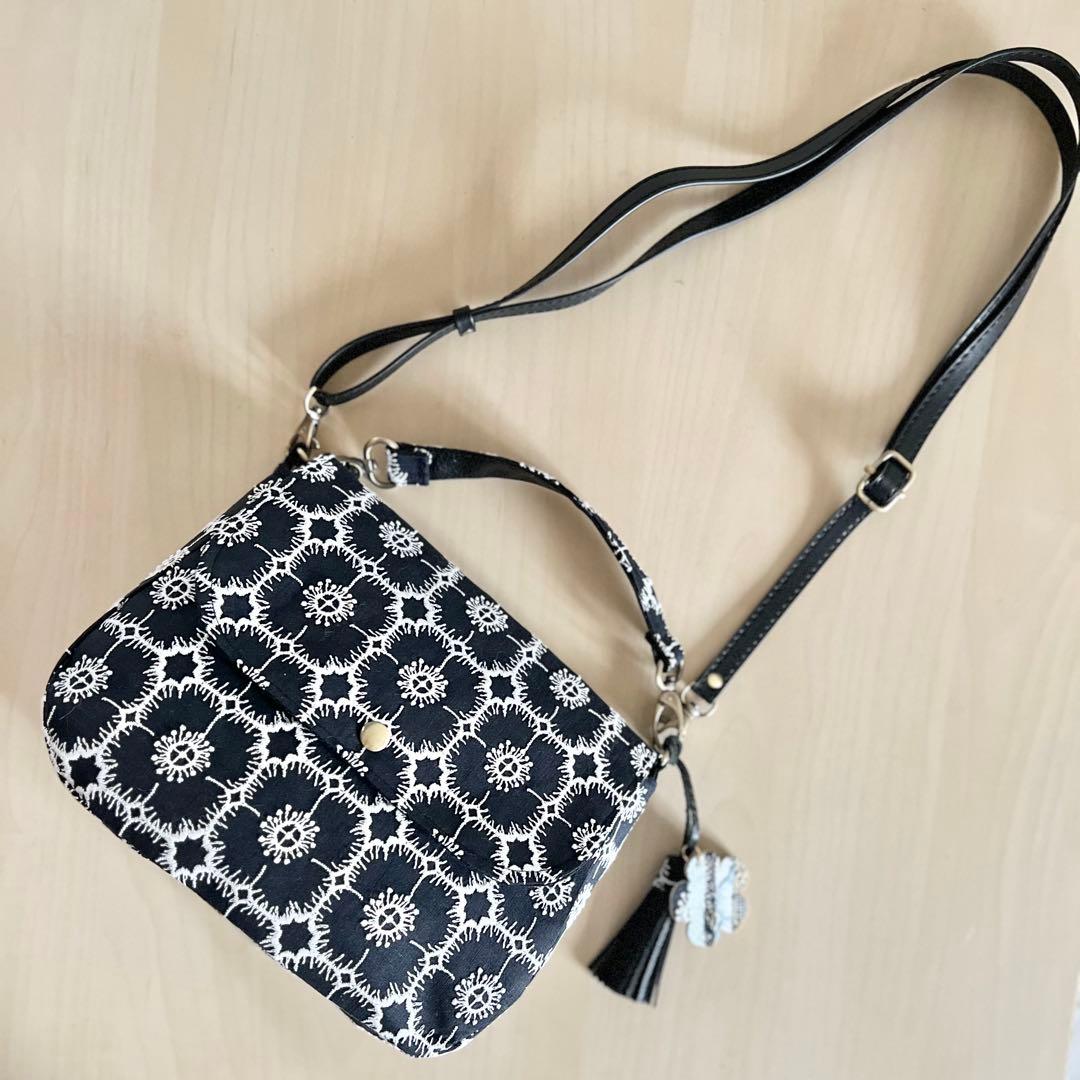 ミナペルホネン コロンとしたショルダーバッグMB510-113 tambourine” ショルダーバッグ S | mina perhonen/ミナ