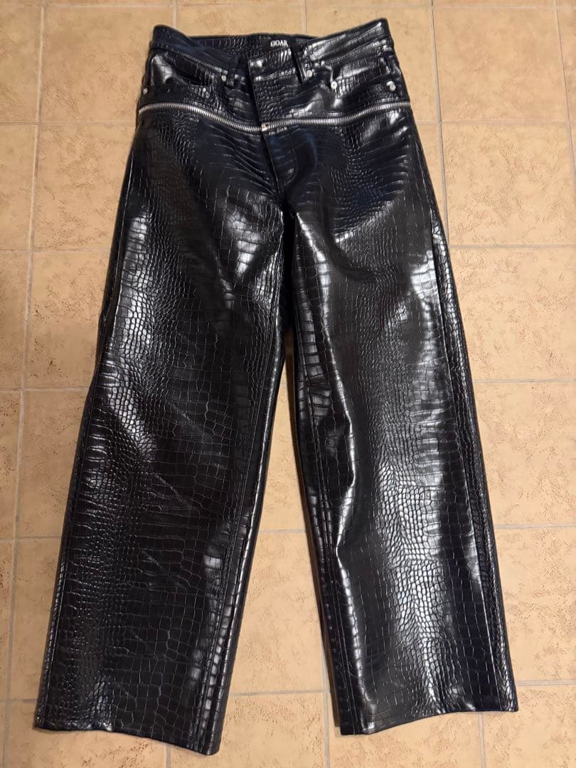 Goar archive crocodile pants クロコダイル - メルカリ