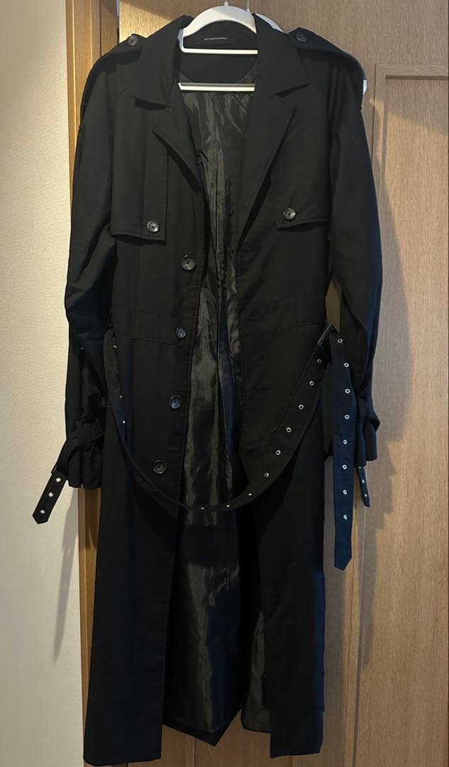ブラック トレンチコート 装飾ストラップ付き 楽天市場】SHINYAKOZUKA | TRENCH (BLACK) トレンチコート ロング
