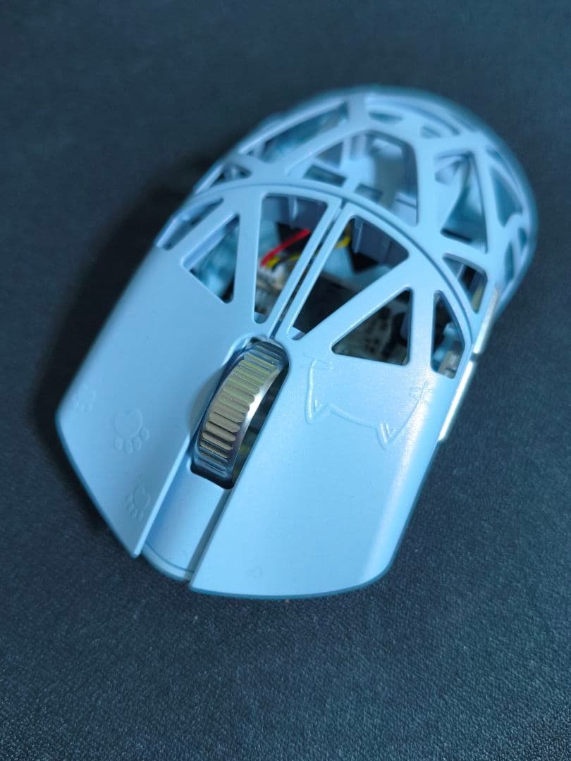 マウス・トラックボール WLMOUSE Beast X IceBlueKB (omron) WLMouse Beast X Pro - Milky White [Omron Opticals] - Solid Sides