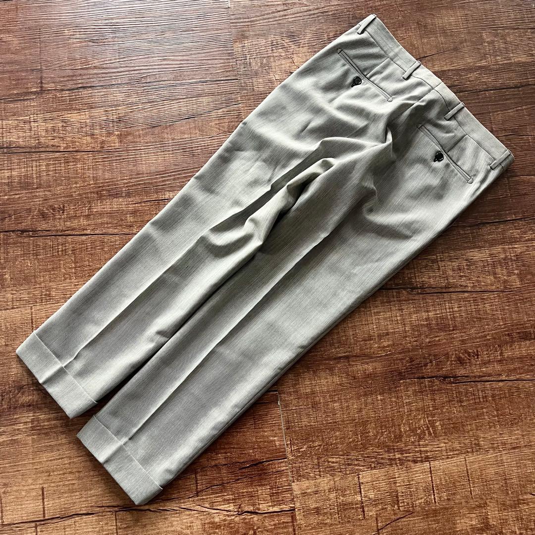 <極美品>TAGLIATORE ヴェスビオ 新ロゴ モノトーン ウールスーツ46 極美品>TAGLIATORE ヴェスビオ 新ロゴ モノトーン ウールスーツ46