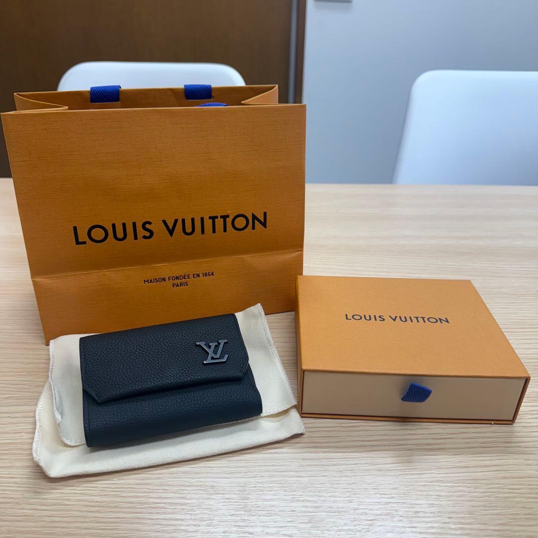 【超美品】ルイヴィトン アエログラム ポルトフォイユ・パイロット 三つ折り財布 LOUIS VUITTON（ルイ・ヴィトン） LVアエログラム ポルトフォイユ