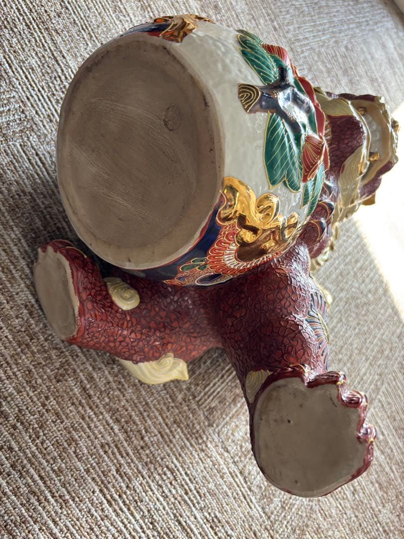 九谷焼 シーサー 唐獅子 九谷八幡窯 金彩 椿 魔除け 守り神 - メルカリ