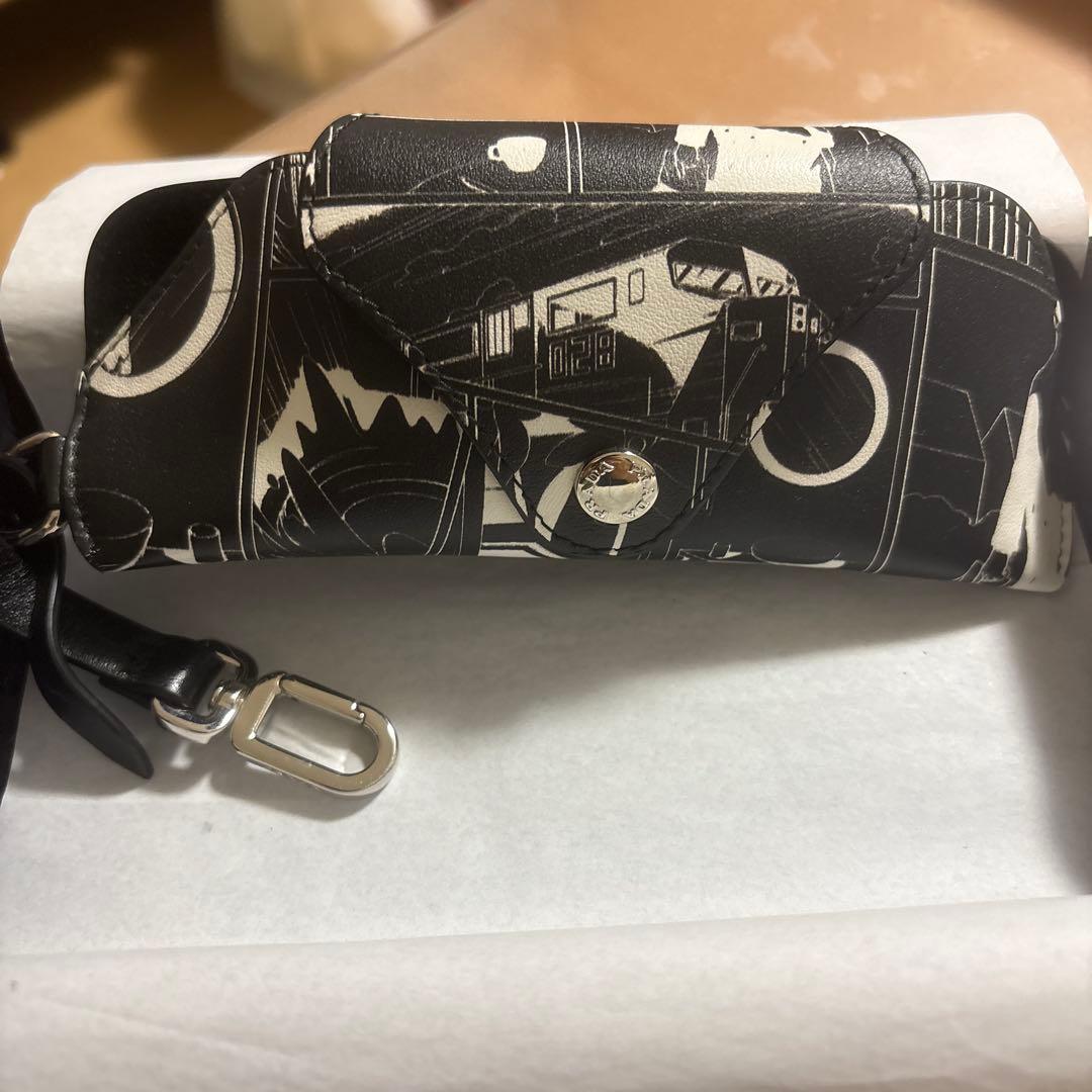PRADA 18SS コミック柄アイウェアケース メガネケース PRADA 18SS コミック柄アイウェアケース メガネケース