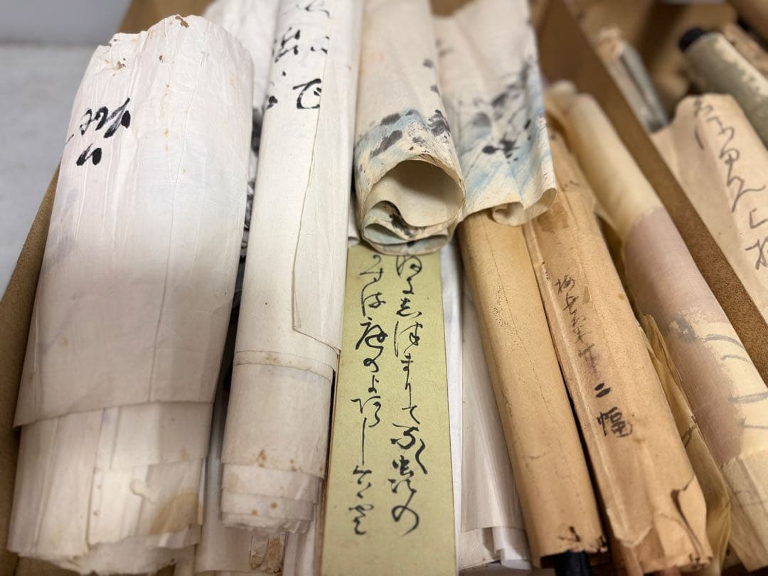 W 和歌山県 画家作品 掛軸 扇子 めくり短冊等まとめて（掛軸20本）