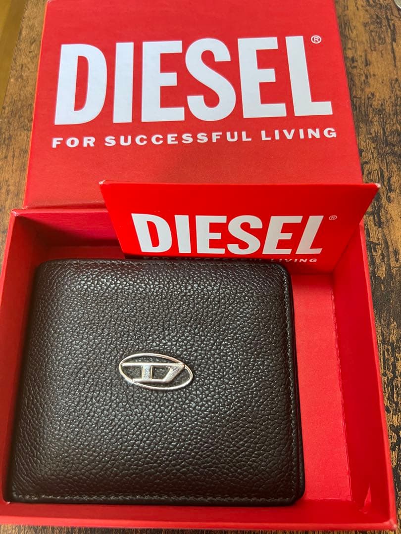 DIESEL ブラック 二つ折り財布【値下しました！早い者勝ちです！】 ディーゼル DIESEL 二つ折り財布 （ブラック） - ファッション通販