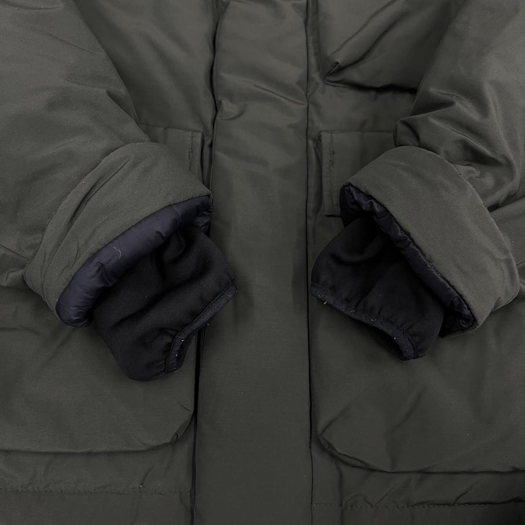 《美品》ザノースフェイス ダウンジャケット カーキ メンズ 95 (M)