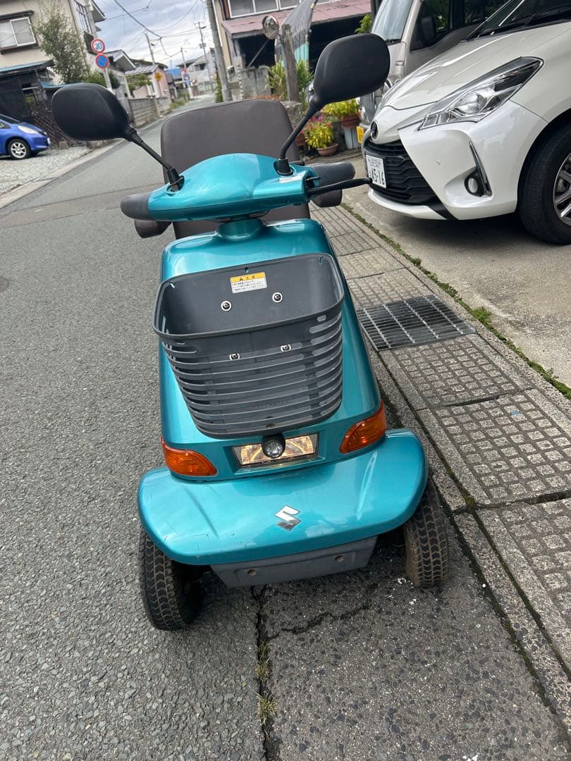 スズキ セニアカーET4D完動品！純正バッテリーで満タン充電4個ランプ点いてます ET4D | スズキ