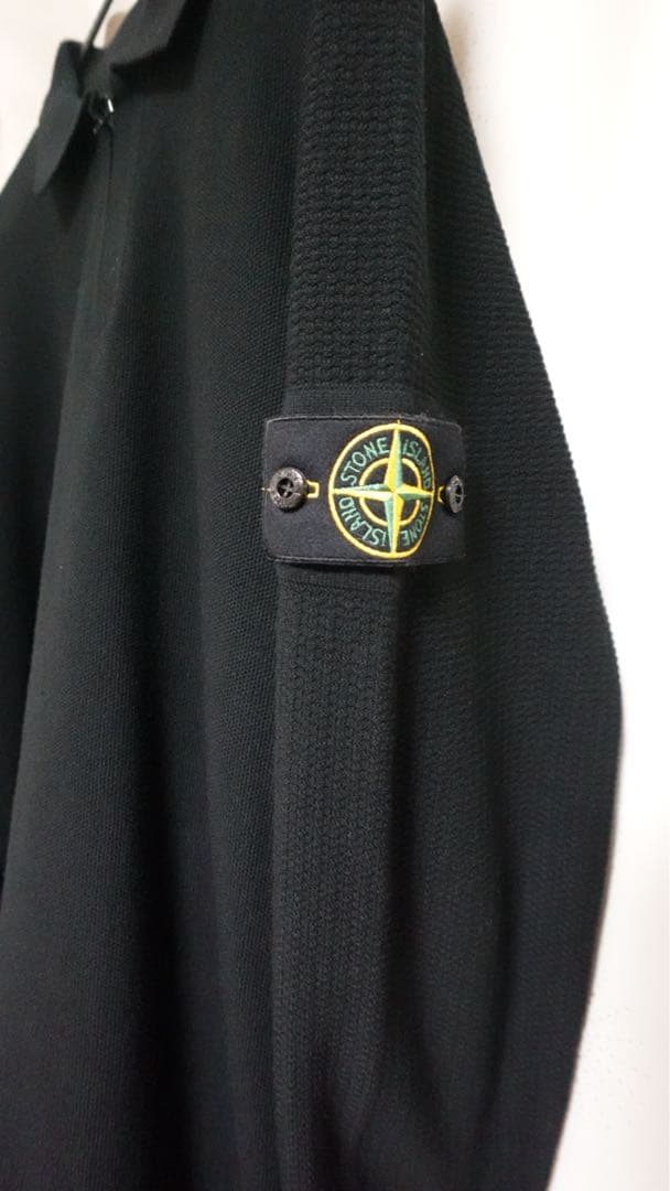 ストーンアイランド ブラック　ポロニット（長袖） STONE ISLAND（ストーン アイランド） 長袖ニットポロシャツ ブラック