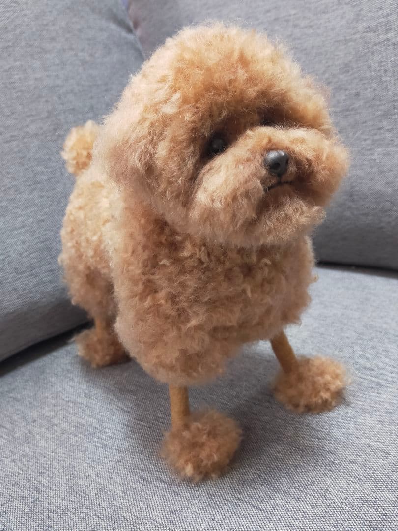 送料込み。お値下げ。トイプードルレッドちゃん。羊カット♡立ちポーズ