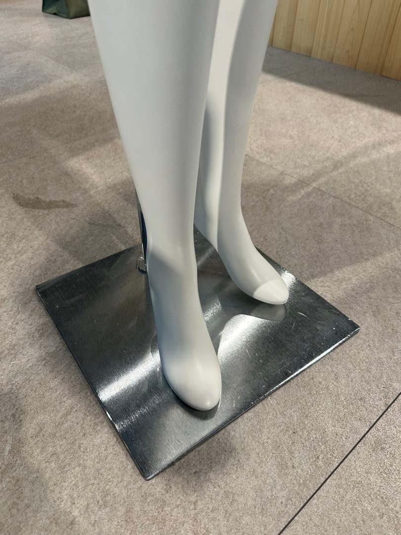 女性用ホワイトマネキン PWAA552EA