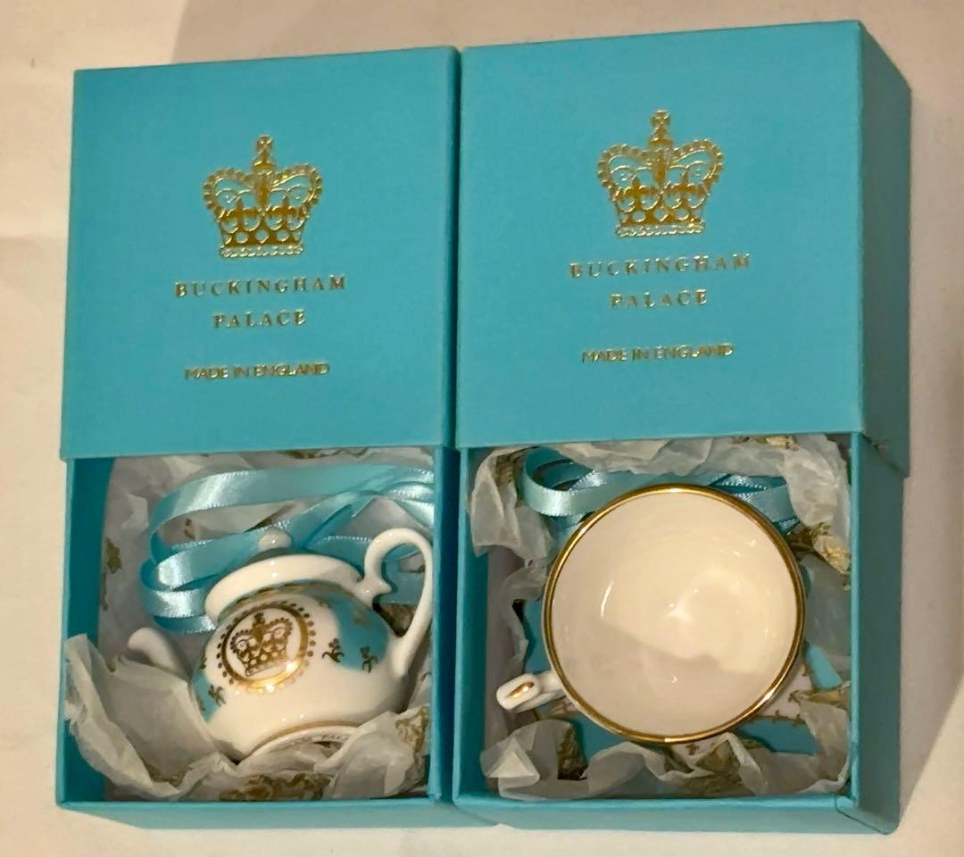 BUCKINGHAM PALACE ティーポット、ティーカップ オーナメント Amazon.com | Teabloom Buckingham Palace Teapot & Flowering Tea