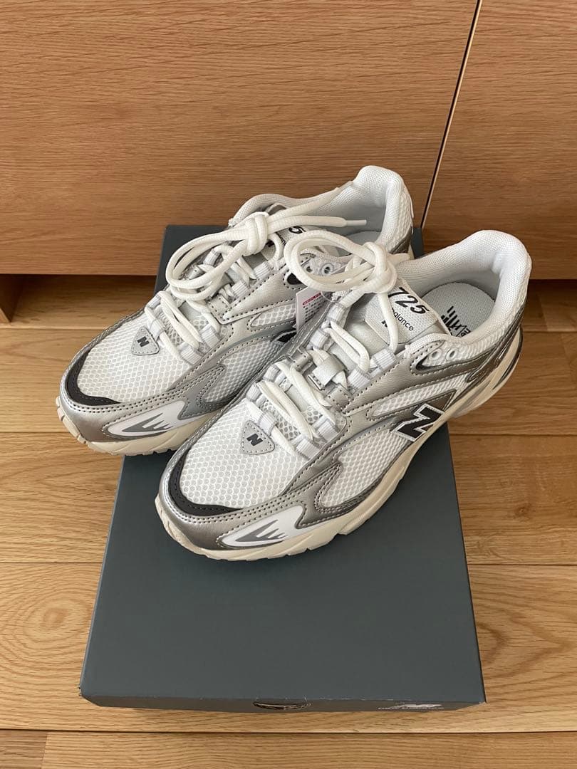 New Balance ML725CG 22.5cm 新品未使用 シルバー