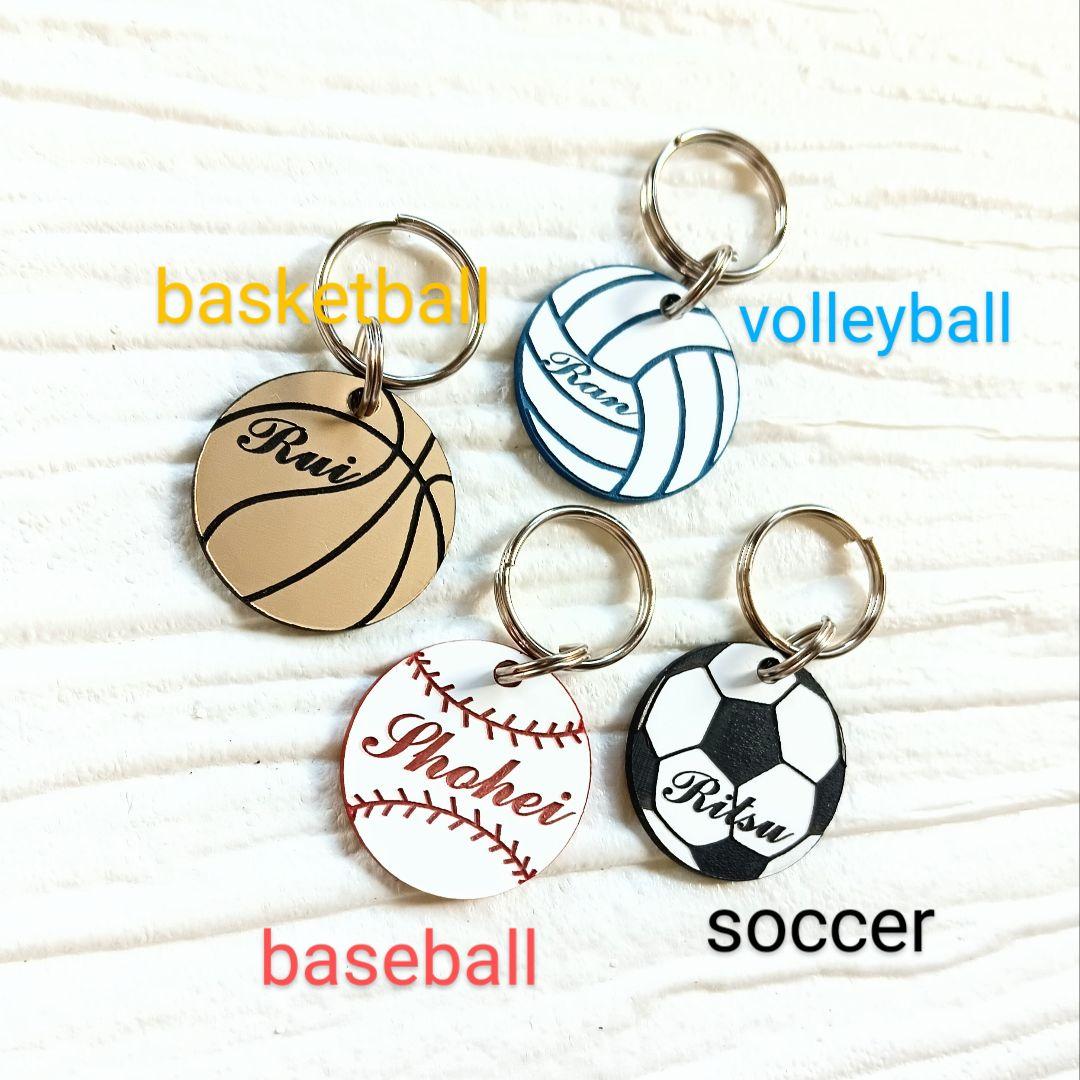 ✤名入れキーホルダー✤部活・クラブチーム／名入れ彫刻込オーダー 名入れアクリルキーホルダー オーダー 部活 クラブ お守り ネーム 記念