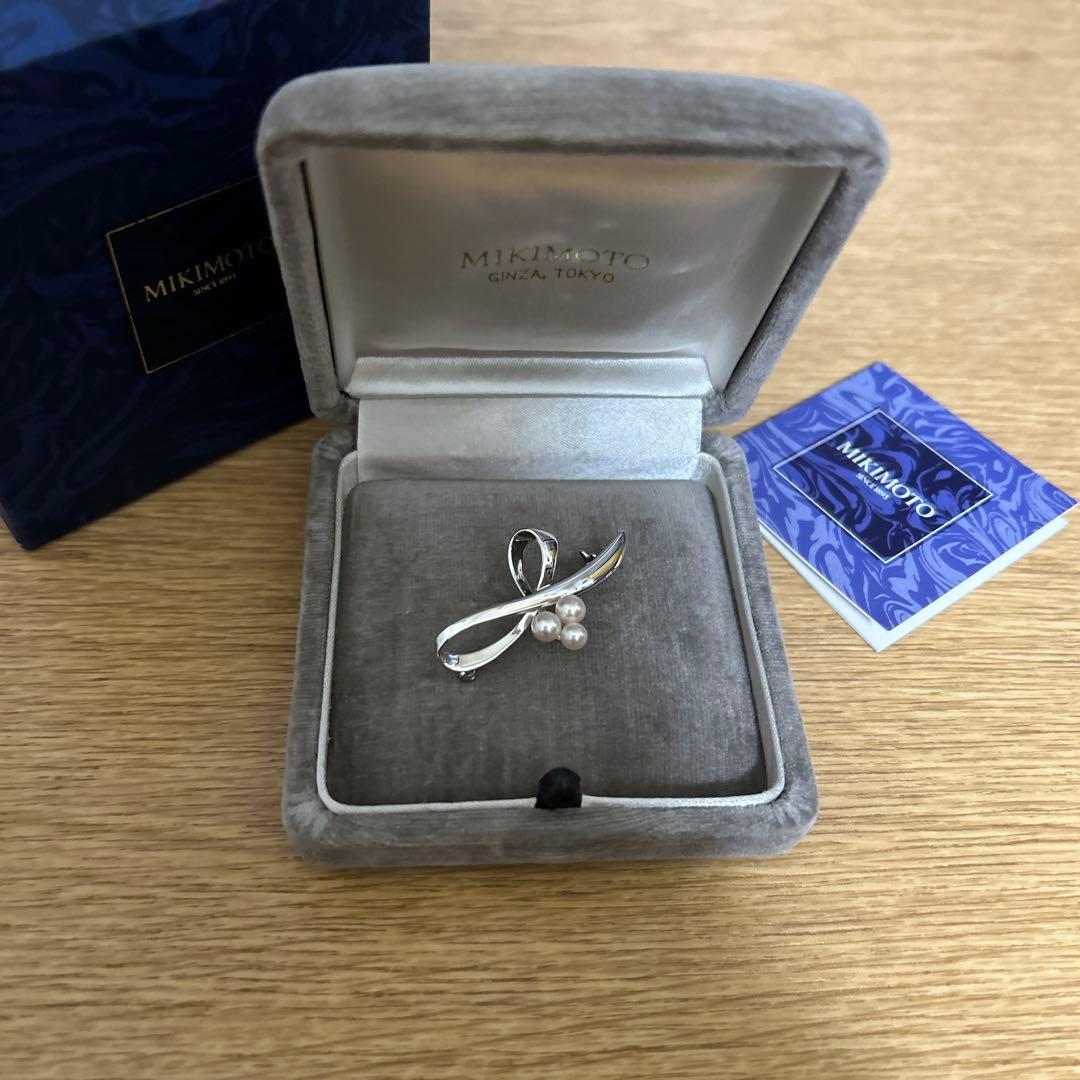 MIKIMOTO ミキモト　真珠　ベビーパール　ブローチ シルバー 3珠 楽天市場】ミキモト パール 真珠 ブローチ シルバー レディース 【中古