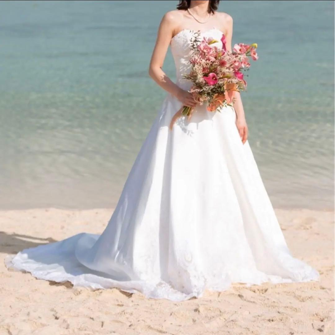 Aライン　ウエディングドレス 上品！高品質！ウエディングドレス オフホワイト オフショル 高級