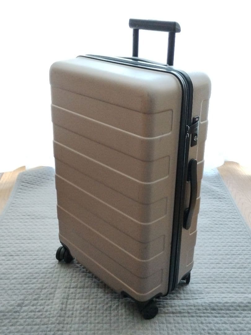 ■無印 キャリーケース 65L タイヤロック機能付 バーを自由に調節できる ハードキャリーケース（36L） | 無印良品