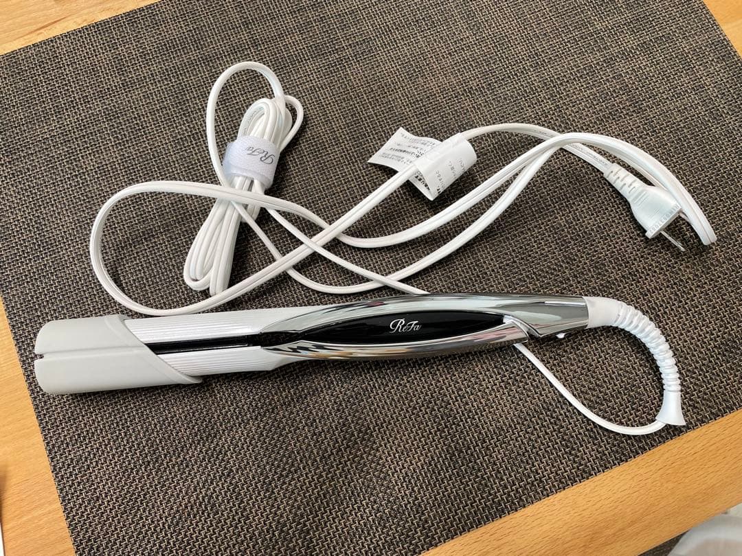 ReFa ストレートヘアアイロン シルバー - メルカリ