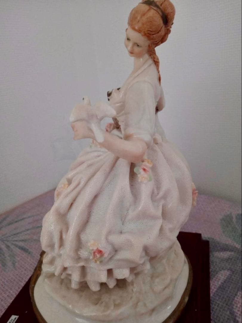 カポディモンテ レース人形 フィギュリン 陶器 人形