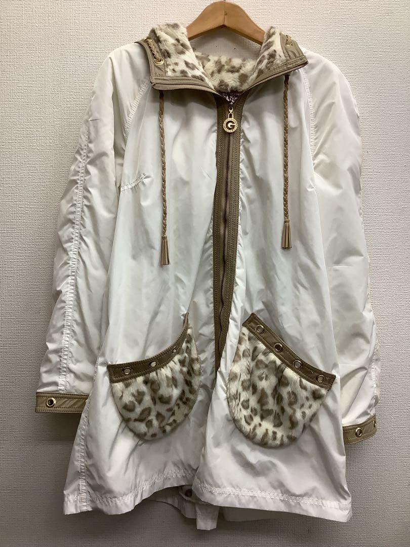 新品タグ付　伊太利屋 8.8万　イタリヤ コート ジャケット　M ホワイト 伊太利屋（ジャケット/アウター）のフリマアイテム一覧