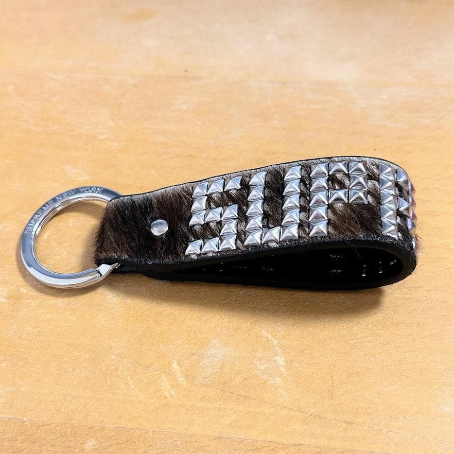 【リボルバー】Supreme×HTC スタッズキーチェーン Cow A (未使用に近い)】Supreme 23SS × HTC エイチティーシー Hollywood