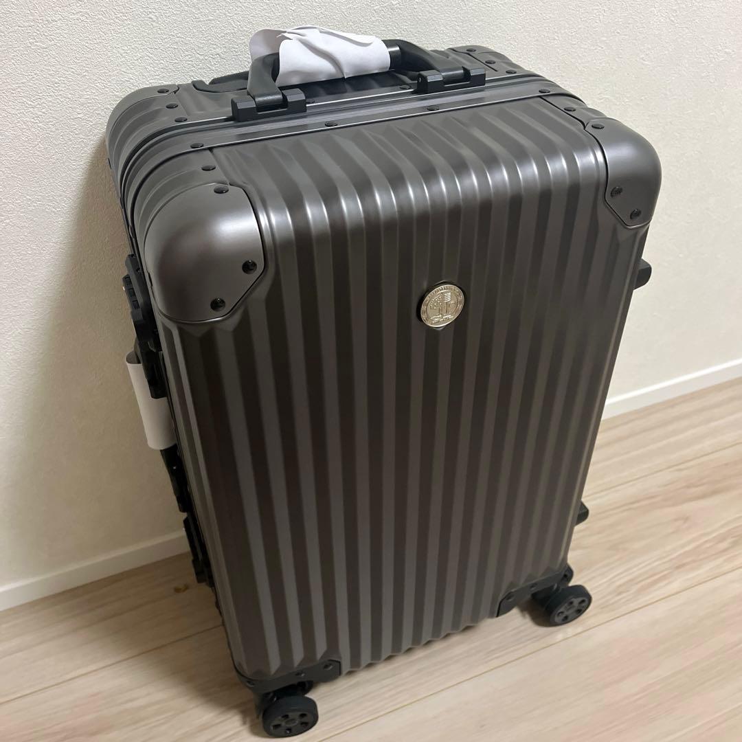 メルセデス・ベンツ AMG オリジナルスーツケース 33L 非売品 新品未使用 メルセデスベンツAMG スーツケース・キャリーバック 33L - メルカリ