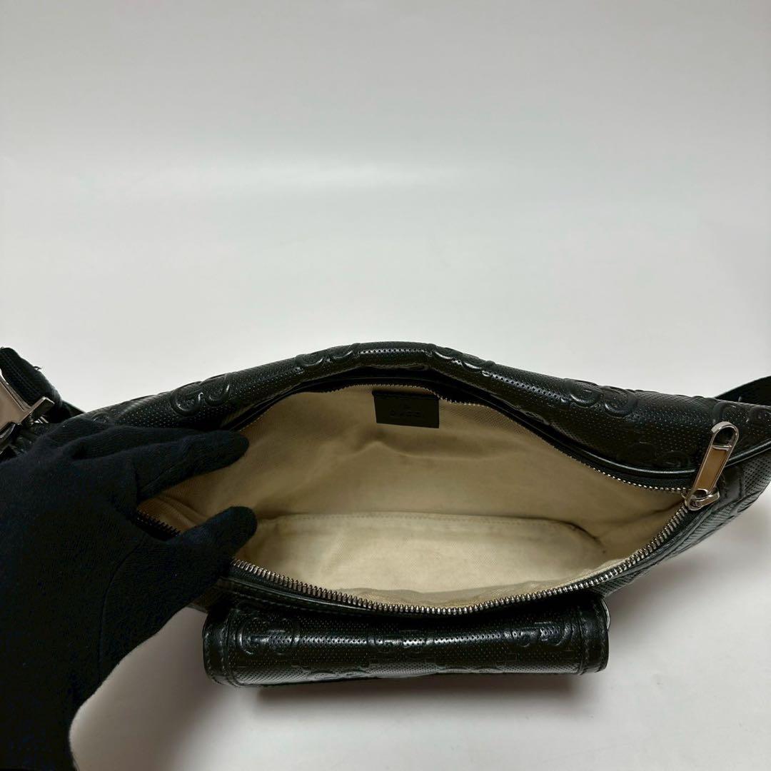 専用o74【極美品】保存袋付きグッチGGエンボス レザーブラックウエスト