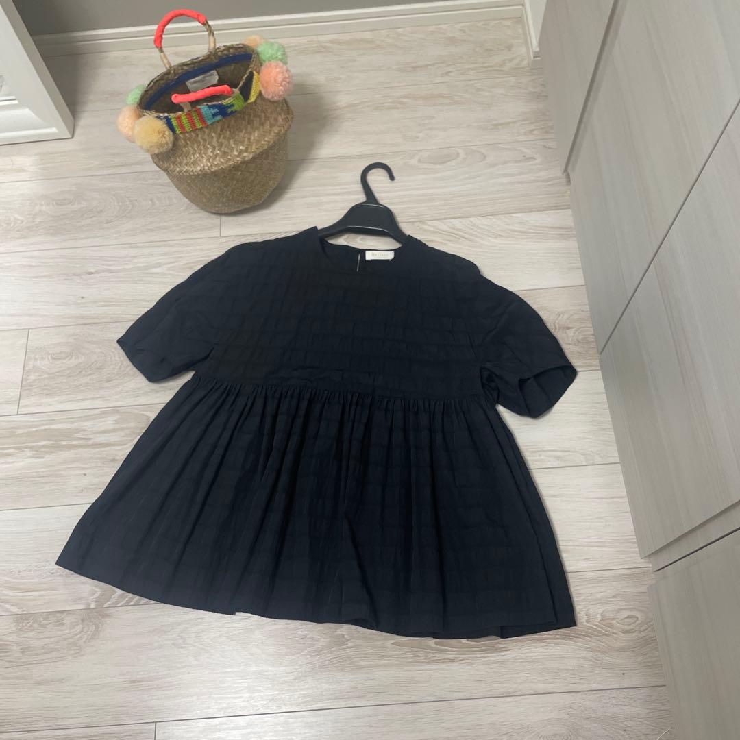 専用！Ballseyの黒の素敵なブラウス　プルオーバー item7311fb62922a11f081c30242ac